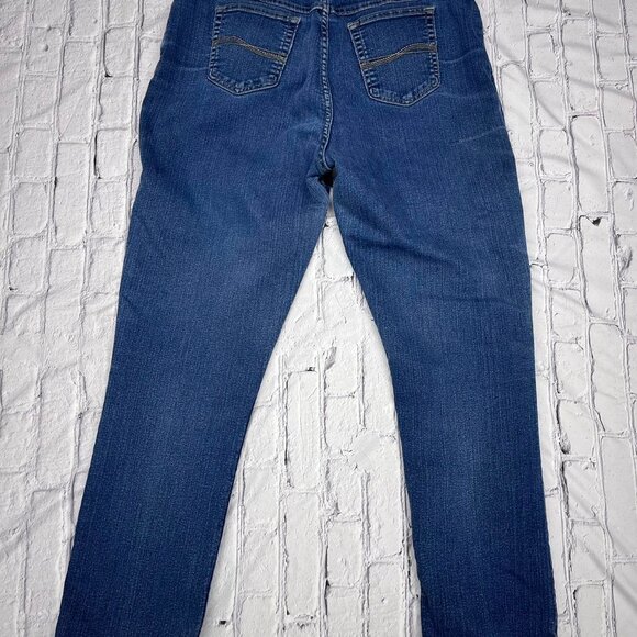 Riders by Lee women’s jeans. Size 16W Medium. - Picture 4 of 7